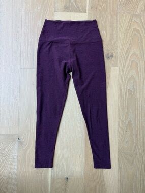 Beyond Yoga Women’s High-Rise spacedye purple midi leggings